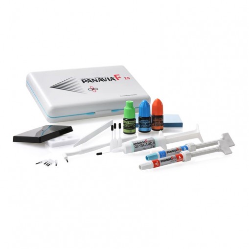 Panavia F 2.0 Kit Light Kuraray